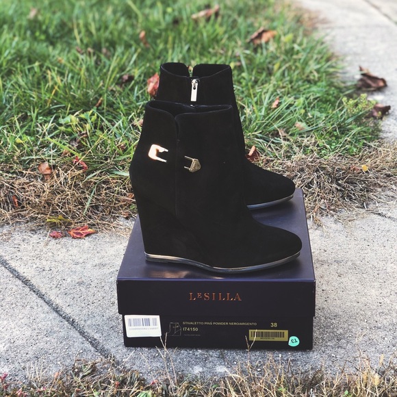 Le Silla Italian Suede Luxury Ankle Wedge Boots - Picture 5 of 6